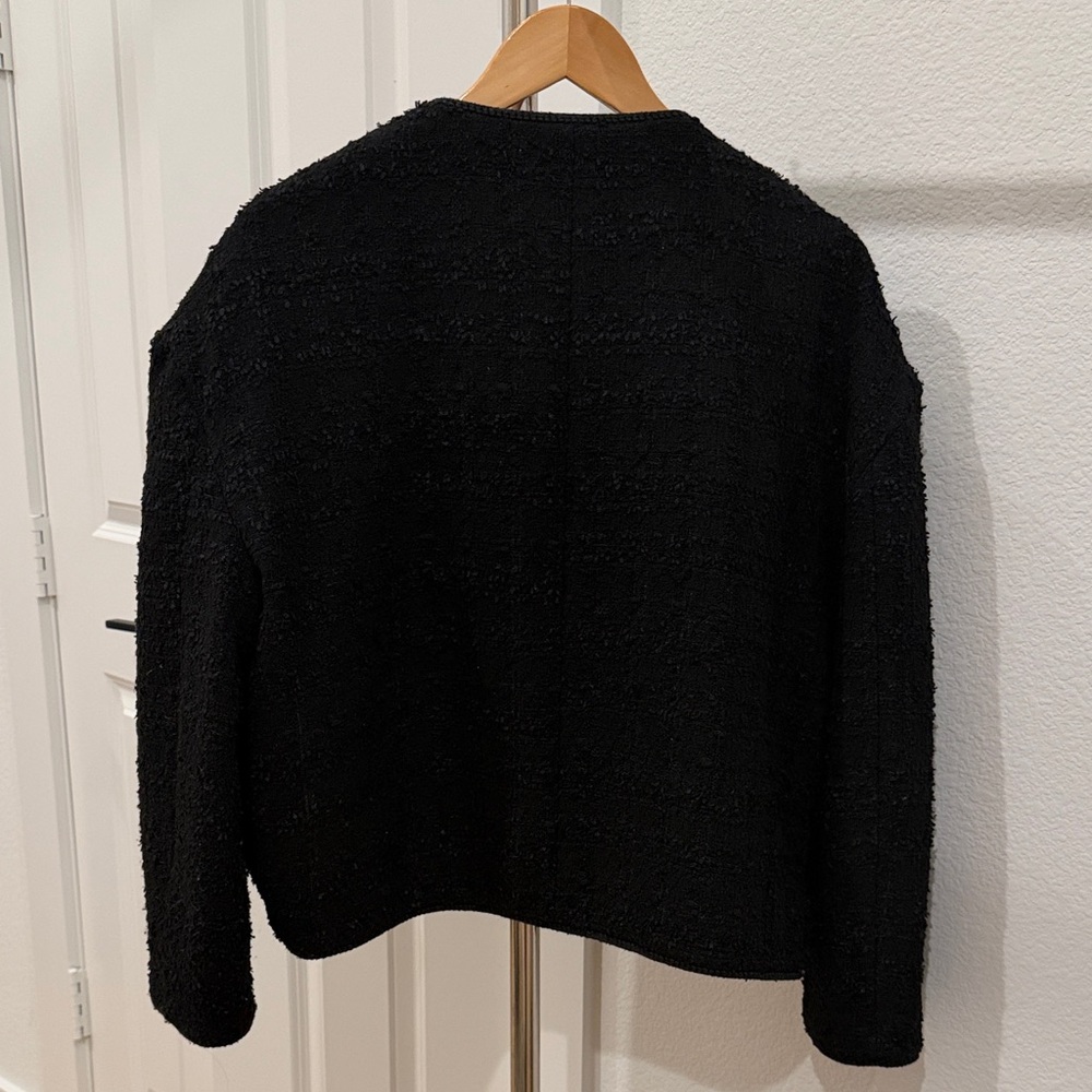 Chic Black Textured Oversized Jacket - image 2